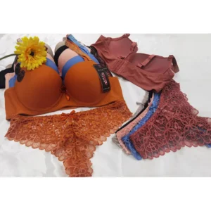 Conjunto de corpiño y bombacha de copa fina, copa C, con aro, talles: corpiño 38-44, bombacha M/L y XL/2XL, 12 u. por paquete, 6 colores